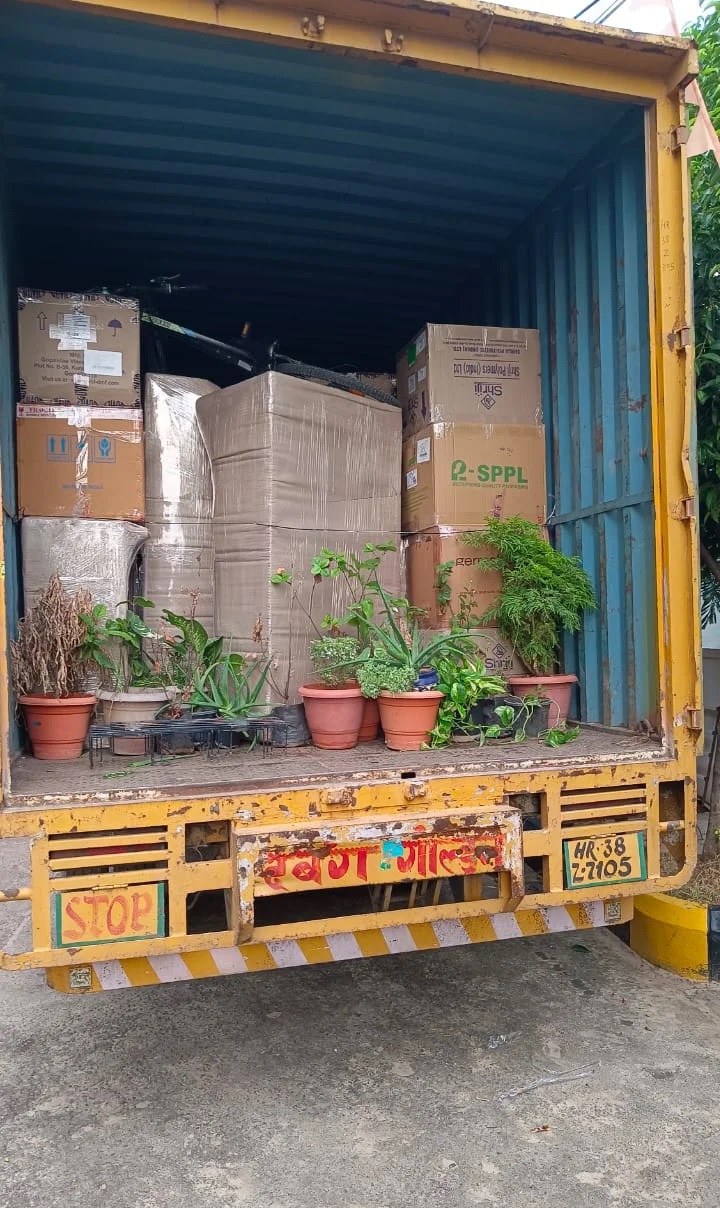 Tezz Packers and Movers in Vadodara